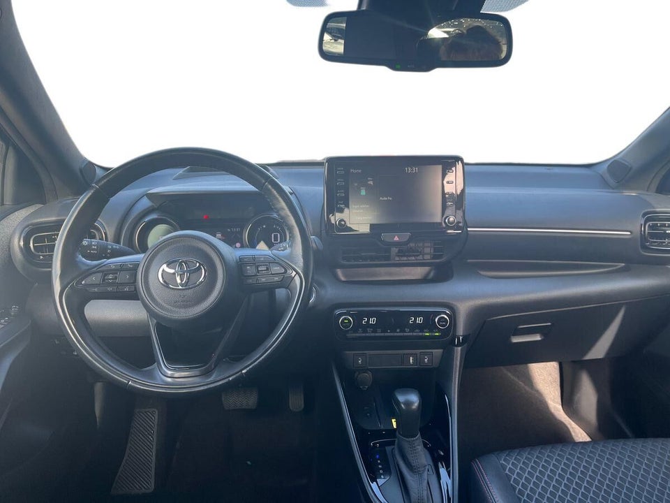 Toyota Yaris 1,5 Hybrid H3 Premier Edition e-CVT 5d