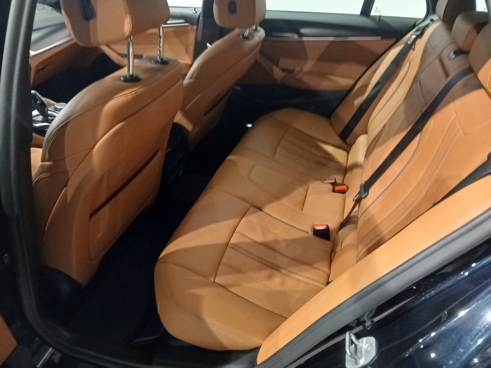 BMW 530d 3,0 Touring M-Sport aut. 5d