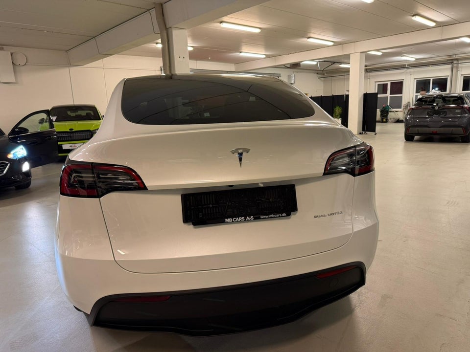 Tesla Model Y Long Range AWD 5d
