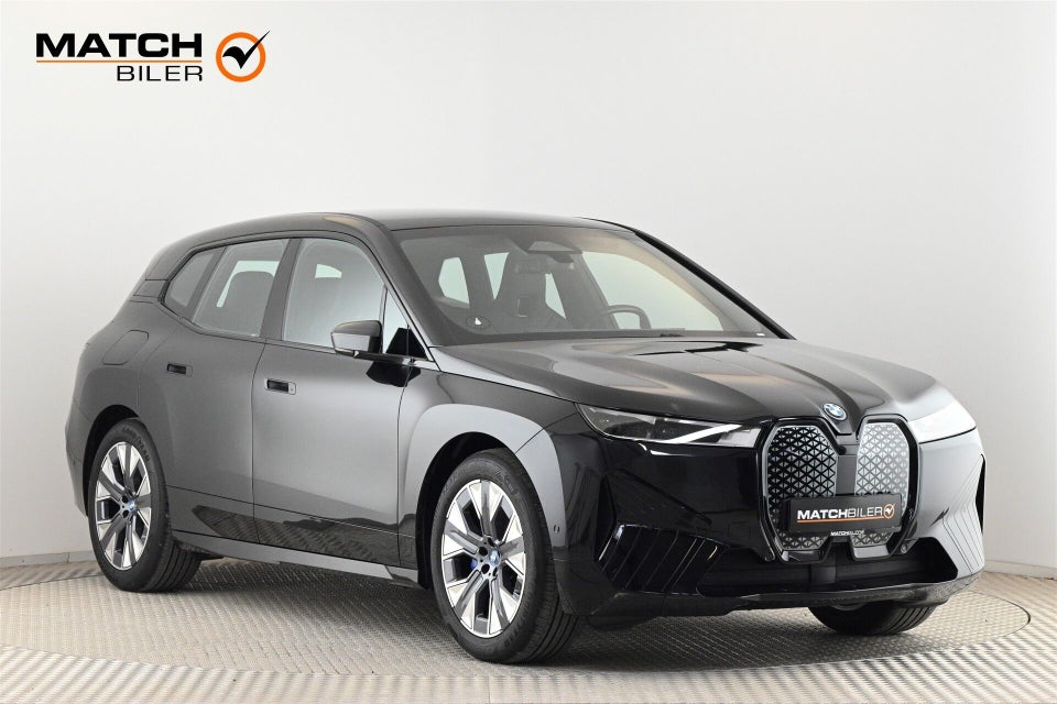 BMW iX xDrive40 Fully Charged 5d