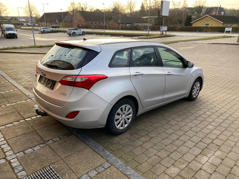 Hyundai i30 1,6 CRDi 110 Active+ CW 5d