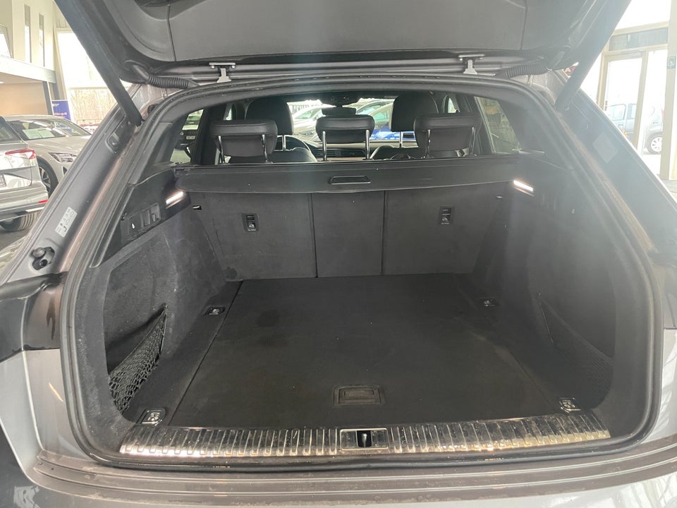 Audi e-tron 50 S-line quattro 5d