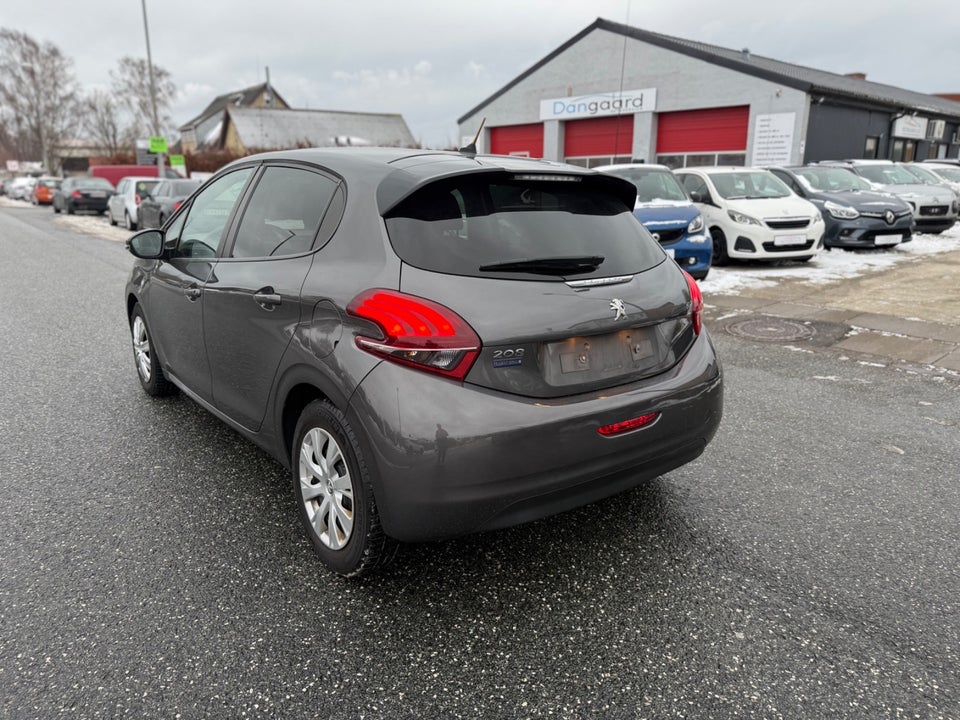 Peugeot 208 1,6 BlueHDi 100 Active 5d
