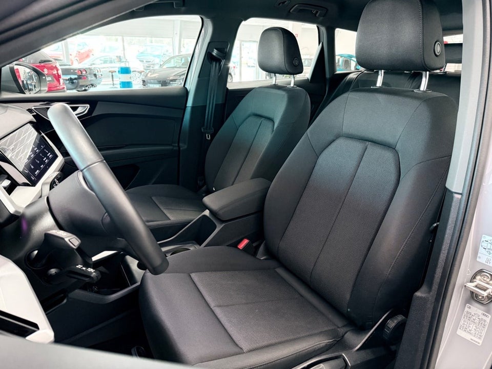 Audi Q4 e-tron 45 Progress 5d