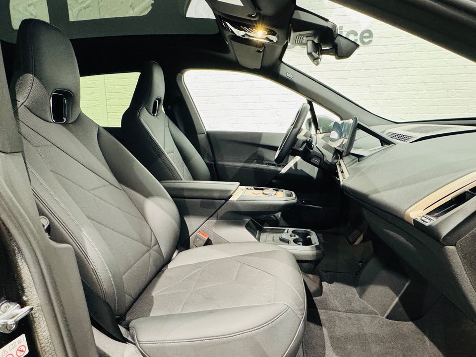 BMW iX xDrive40 Supercharged 5d