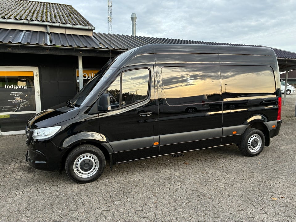 Mercedes Sprinter 215 2,0 CDi A2 Kassevogn aut. FWD