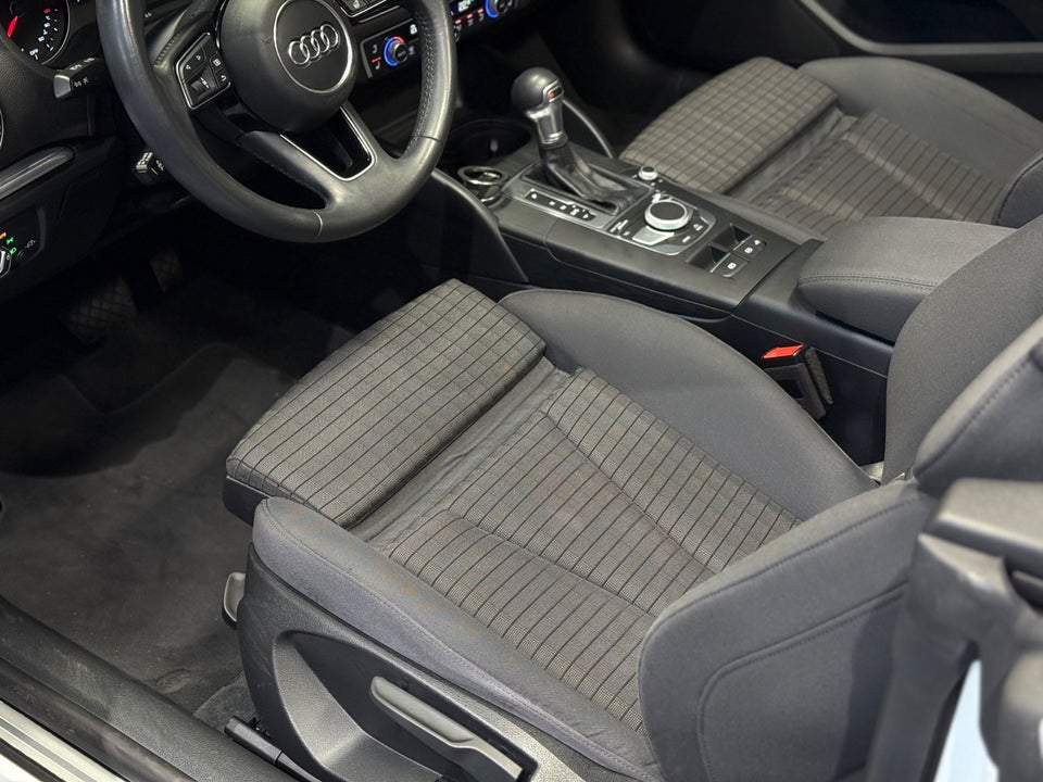 Audi A3 35 TFSi Cabriolet S-tr. 2d