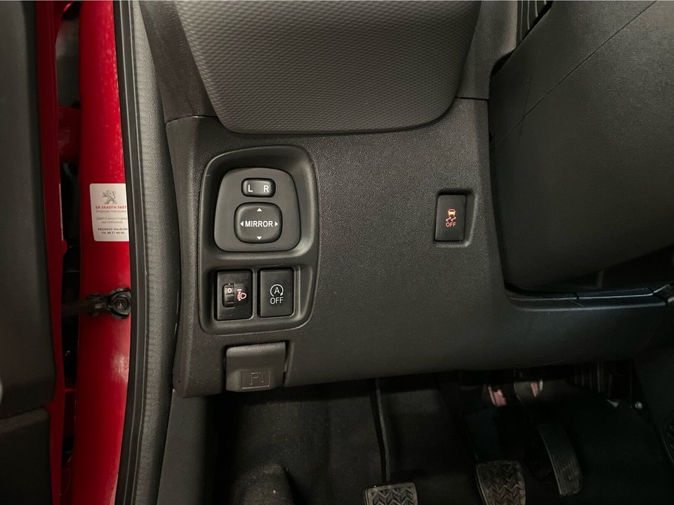 Peugeot 108 1,0 e-VTi 72 Allure+ 5d