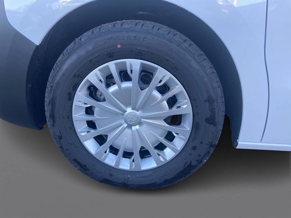 Toyota ProAce 2,0 D 144 Long Comfort Master aut. 4d