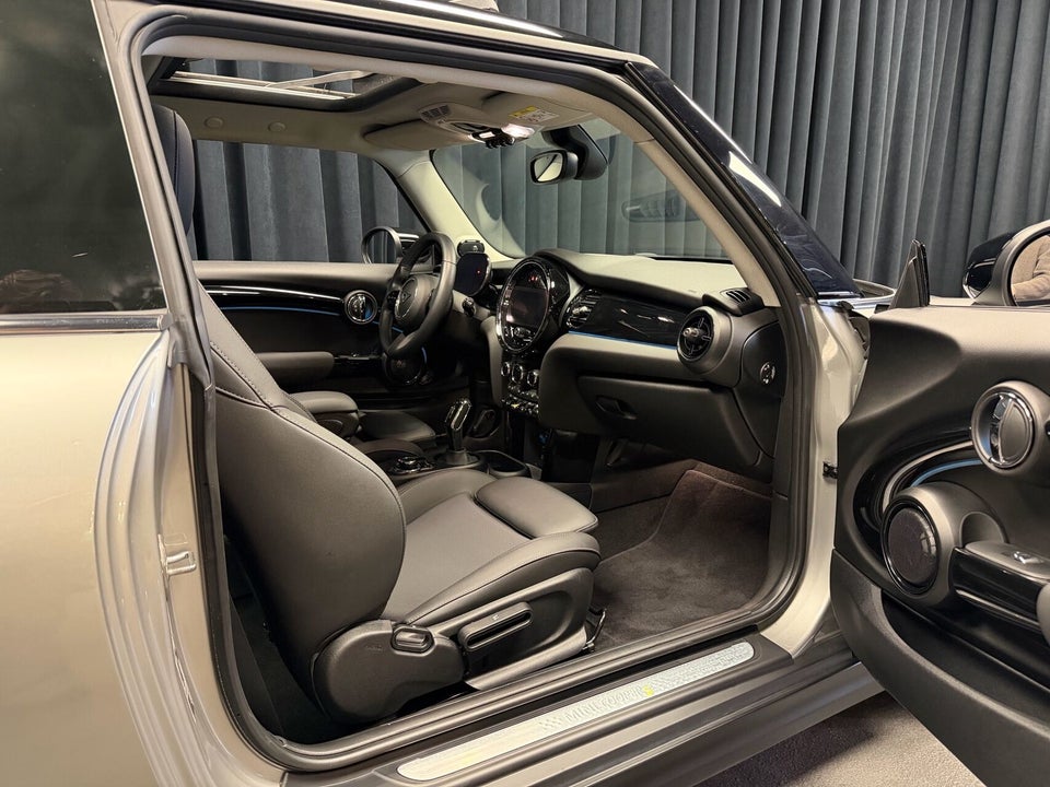 MINI Cooper SE Edition Premium Plus 3d