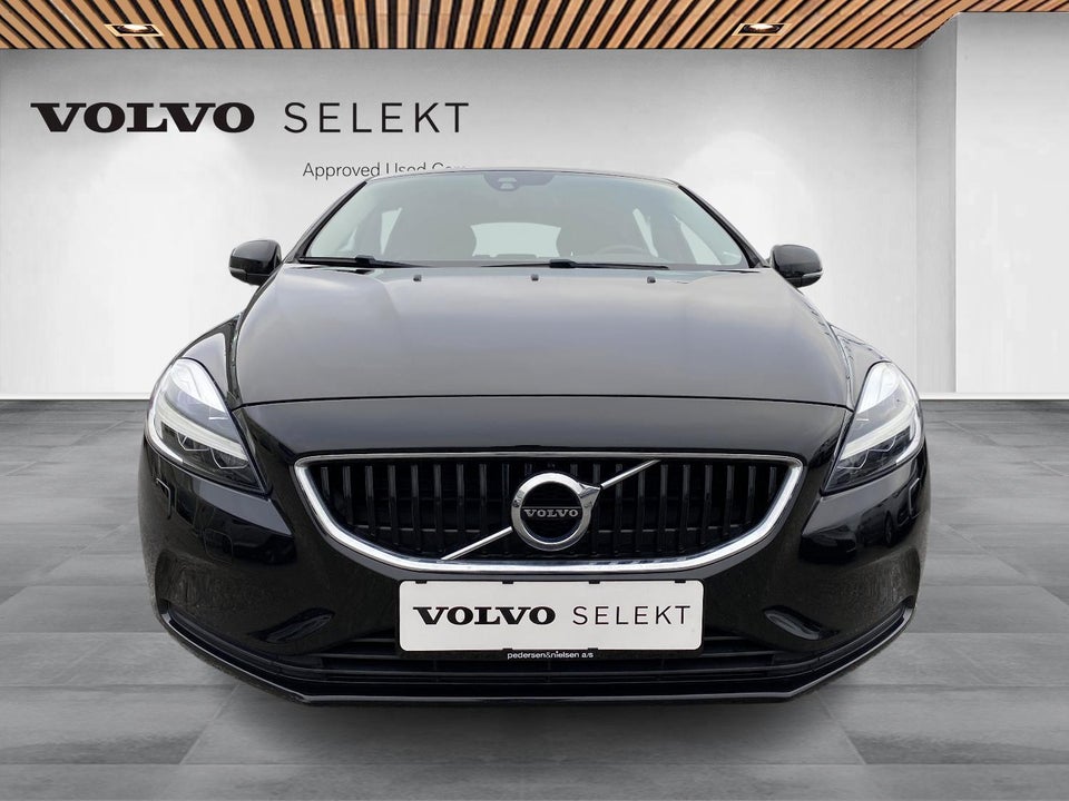 Volvo V40 2,0 D3 150 Momentum 5d