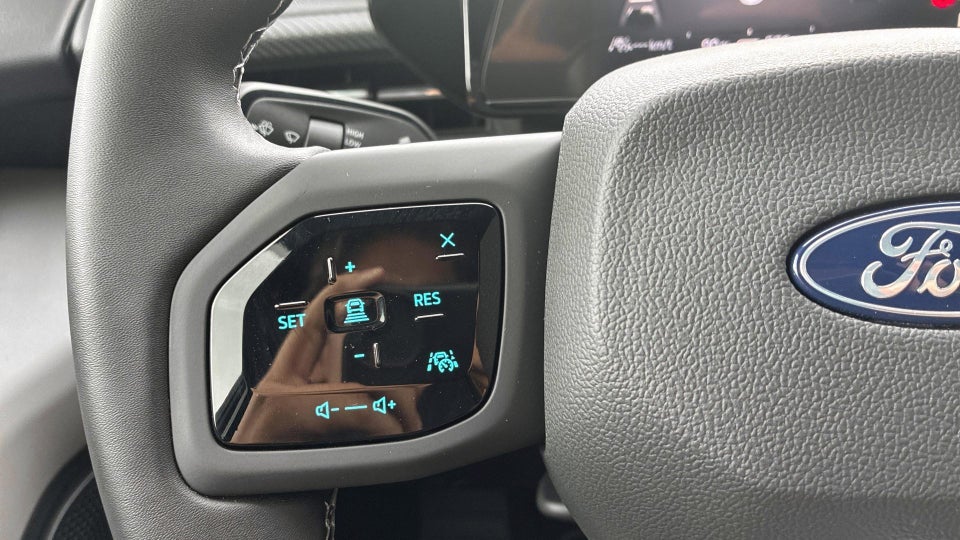 Ford Capri 82 Premium Extended Range 5d