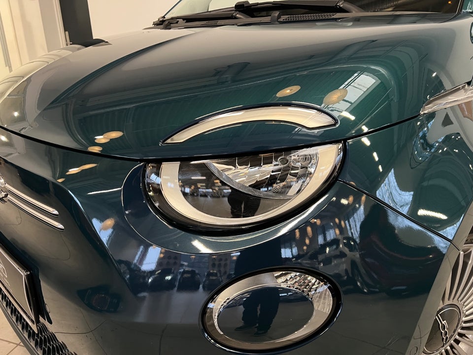 Fiat 500e 42 Icon 3d