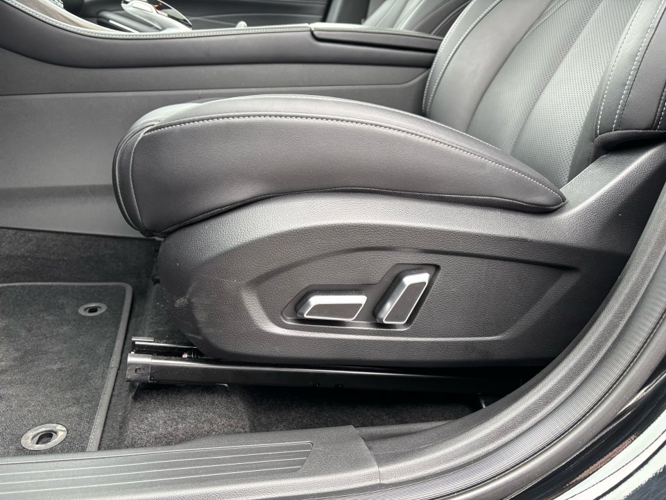 Navor E5 1,5 PHEV Rock 5d