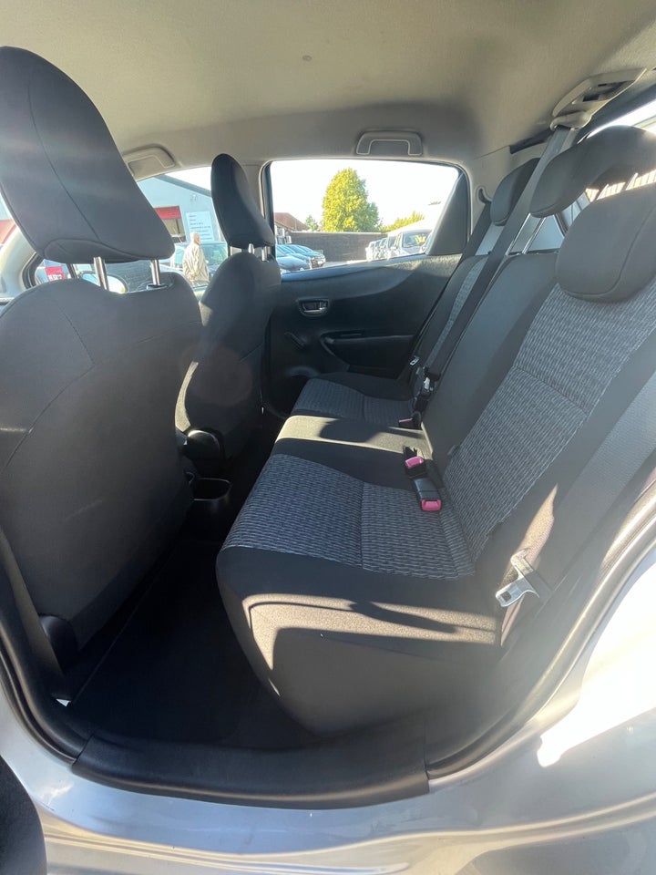 Toyota Yaris 1,0 VVT-i T2 Touch 5d