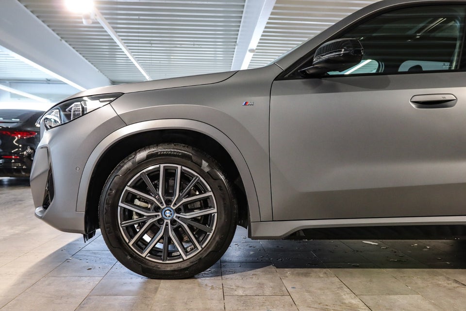 BMW iX1 xDrive30 M-Sport Premium 5d