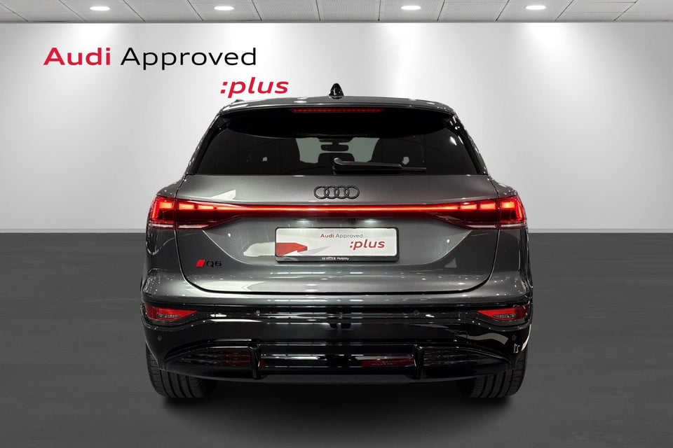 Audi Q6 e-tron S-line plus 5d