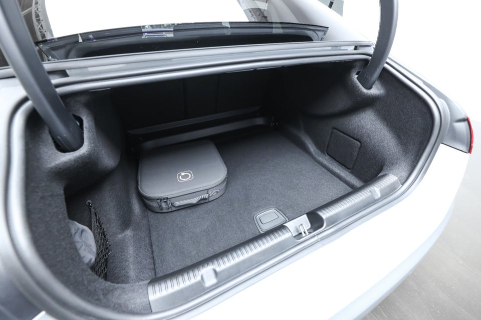 Mercedes EQE350+ AMG Line 4d