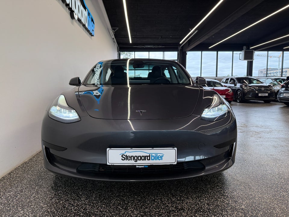 Tesla Model 3 RWD 4d