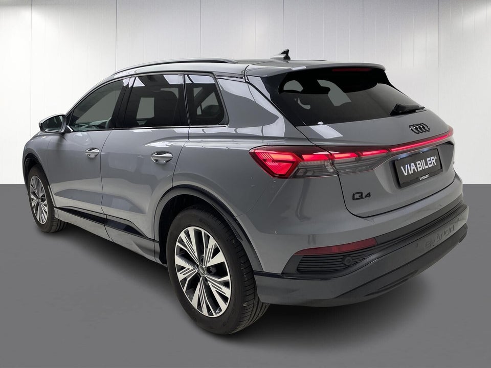 Audi Q4 e-tron 45 Progress quattro 5d