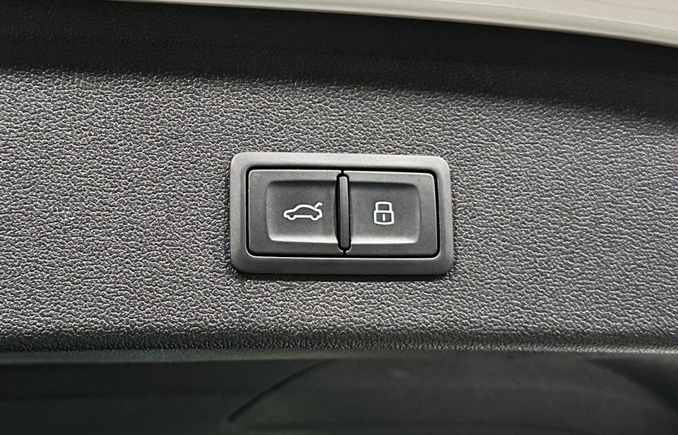 Audi A3 40 TFSi e S-line Sportback S-tr. 5d