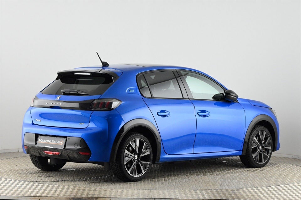 Peugeot e-208 50 GT 5d