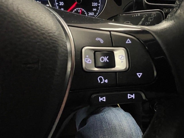 VW Golf VII 1,5 TSi 150 Highline DSG 5d