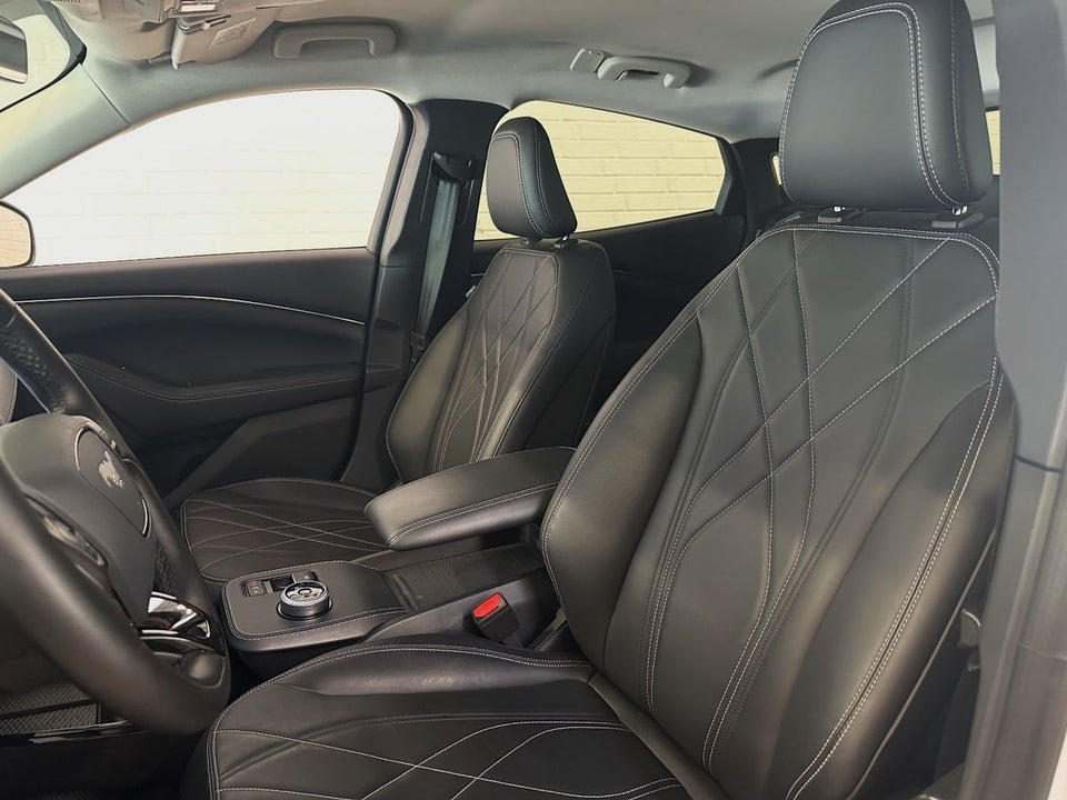 Ford Mustang Mach-E 75 Standard Range 5d