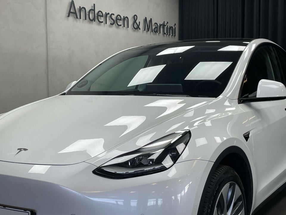 Tesla Model Y Long Range AWD 5d