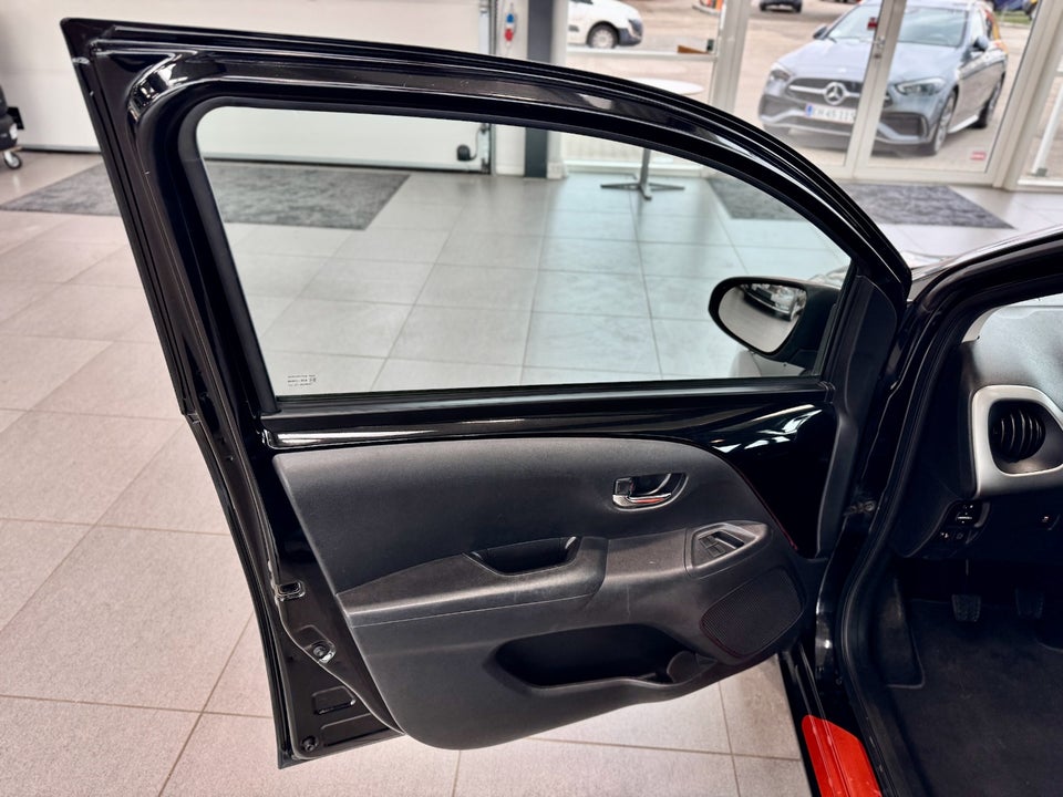 Toyota Aygo 1,0 VVT-i x-cellence 5d