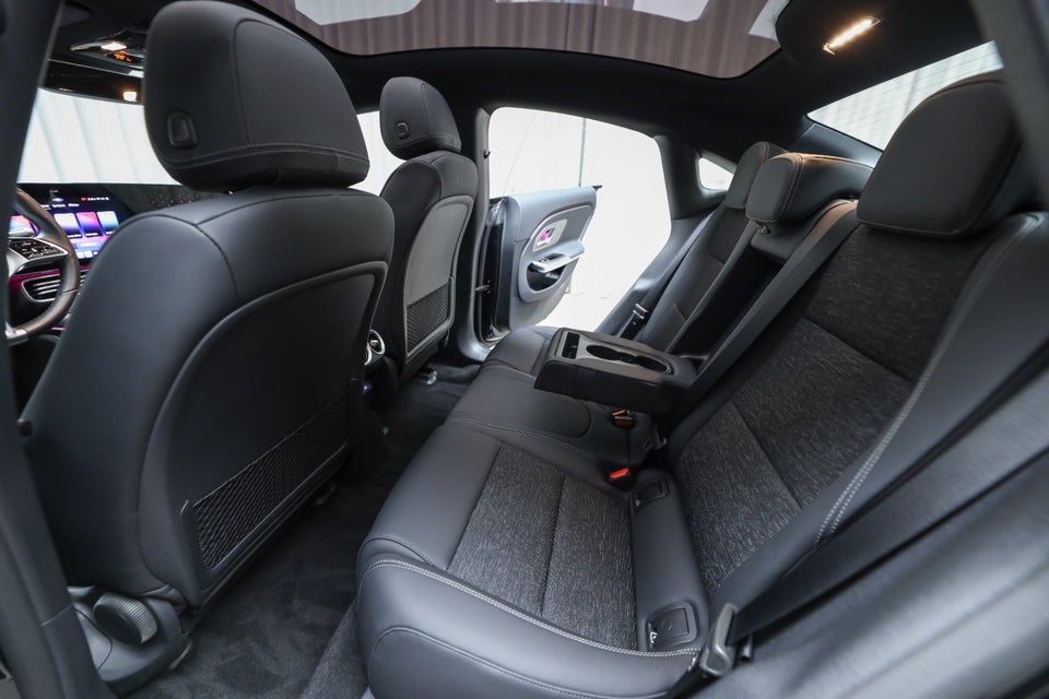 Mercedes CLA250+ EQ Progressive Advance Plus 4d