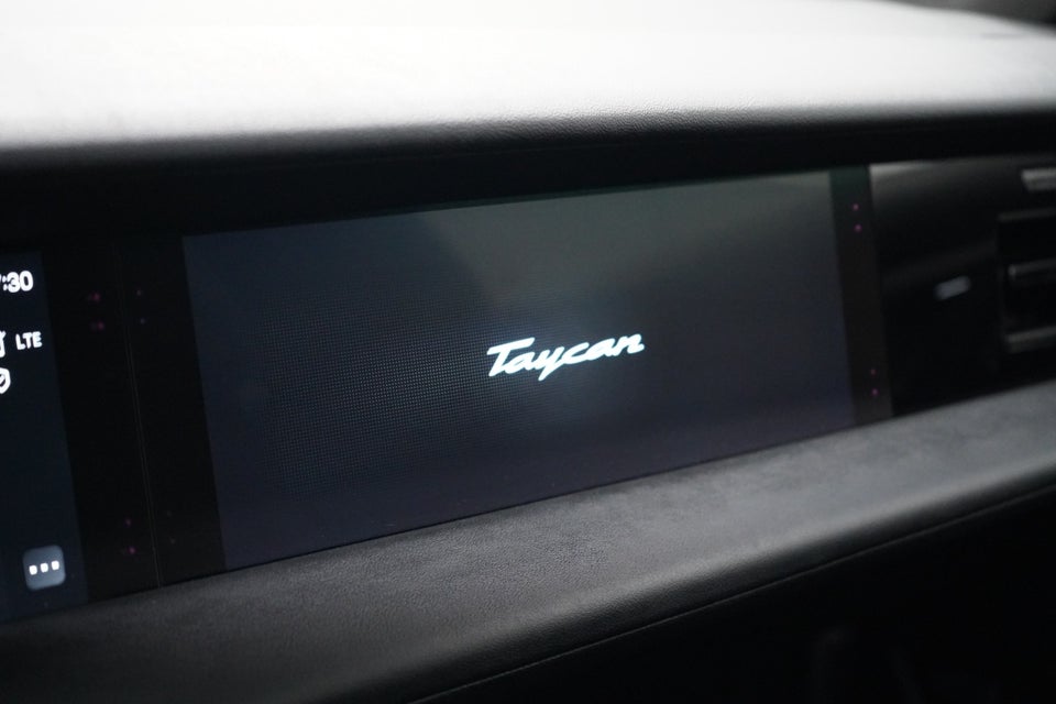 Porsche Taycan 4S Performance+ 4d