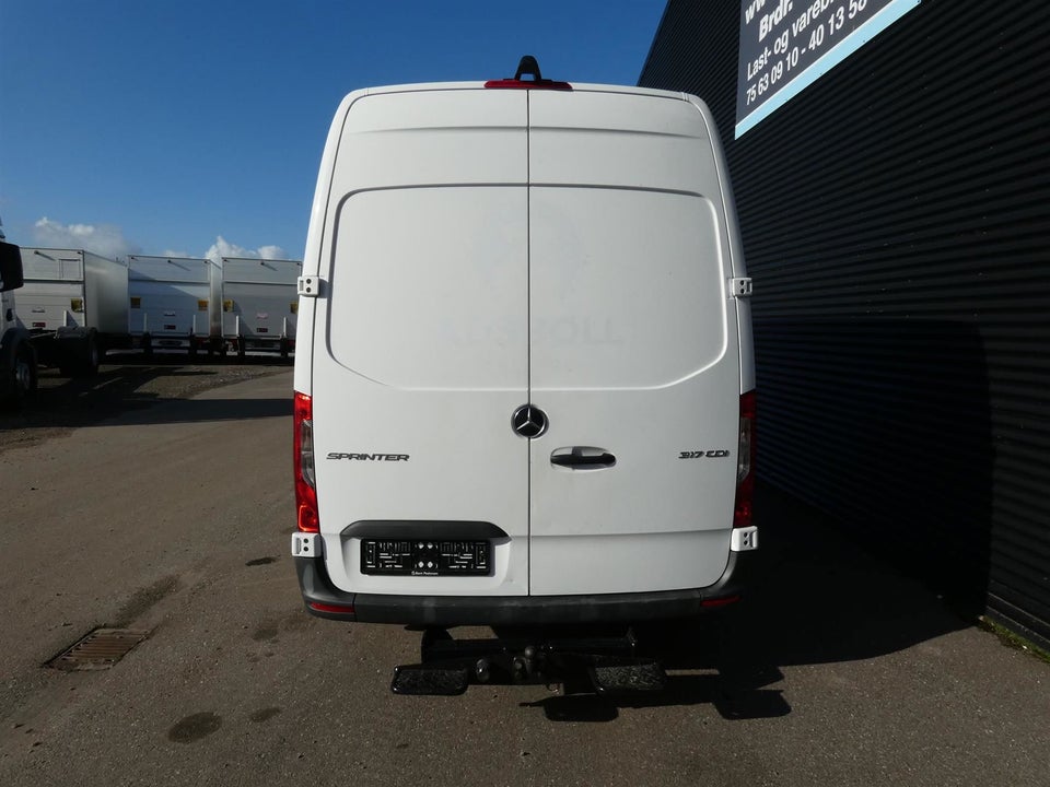 Mercedes Sprinter 317 2,0 CDi A2 Kassevogn aut. RWD