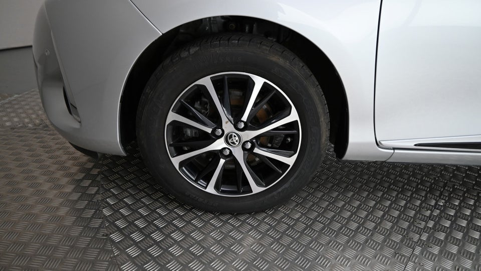 Toyota Yaris 1,5 Hybrid H2 e-CVT 5d