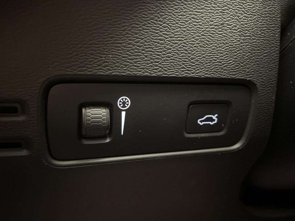 Volvo XC40 P6 ReCharge Plus 5d