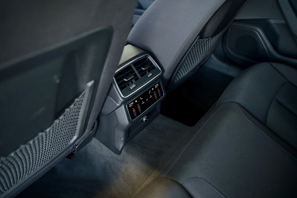Audi A6 50 TFSi e Sport Prestige Avant quattro S-tr. 5d