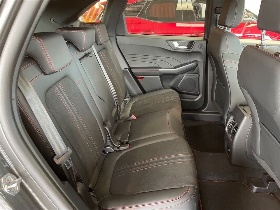 Ford Kuga 2,5 PHEV ST-Line X CVT 5d