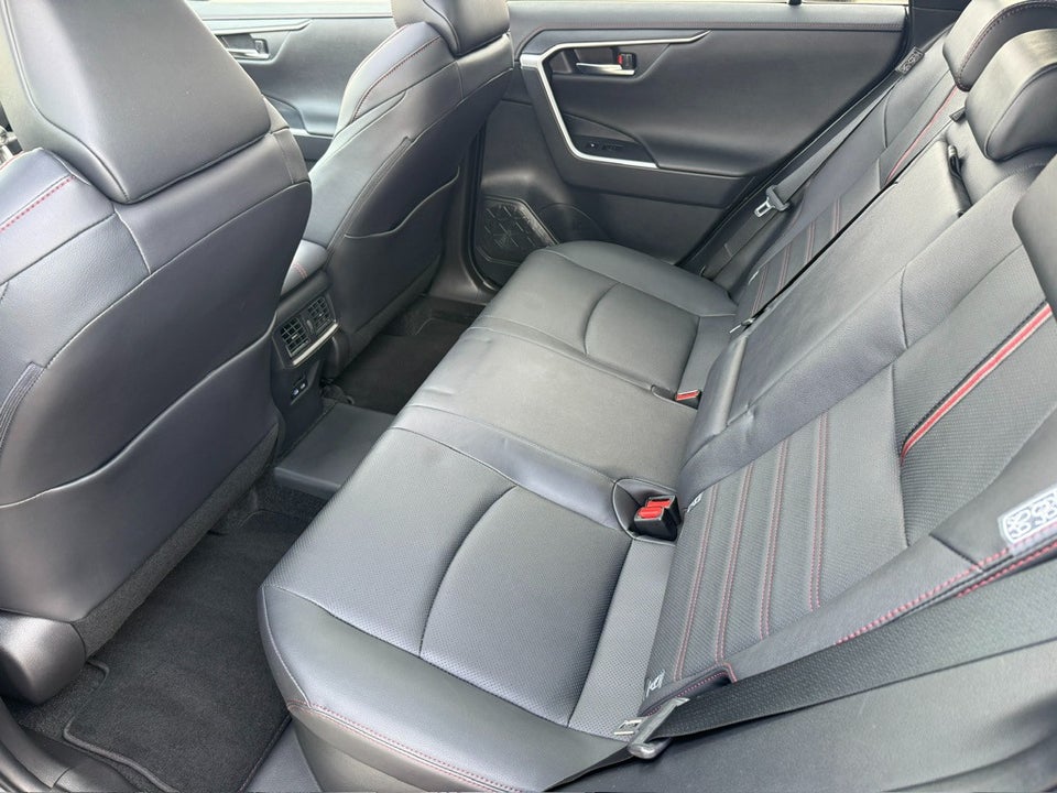 Toyota RAV4 2,5 Plug-in Hybrid Executive AWD-i 5d