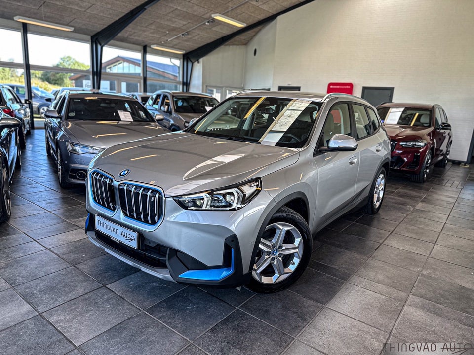 BMW iX1 xDrive30 5d