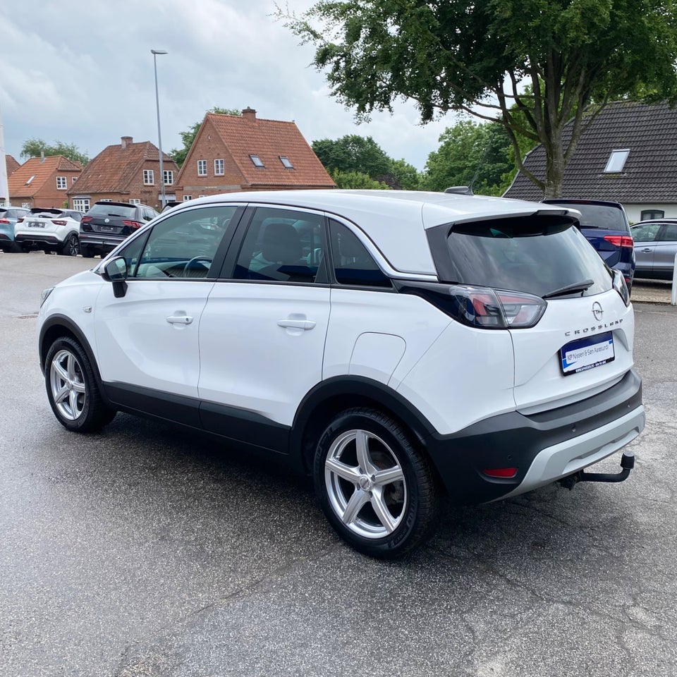 Opel Crossland 1,2 T 130 First Edition aut. 5d