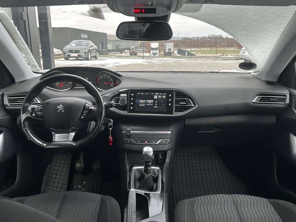 Peugeot 308 1,2 e-THP 110 Active SW 5d