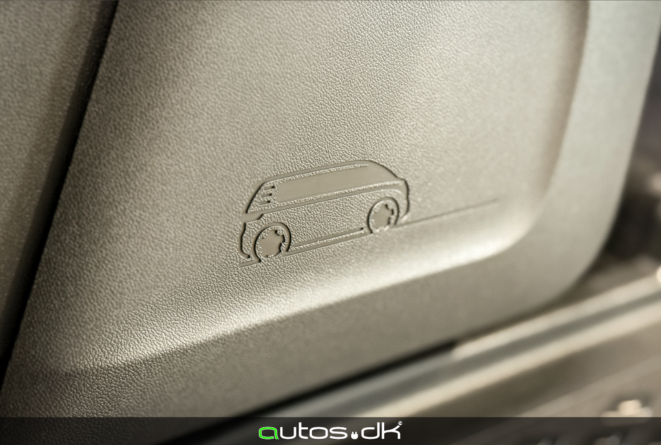 VW ID.Buzz 77 Pro SWB 5d