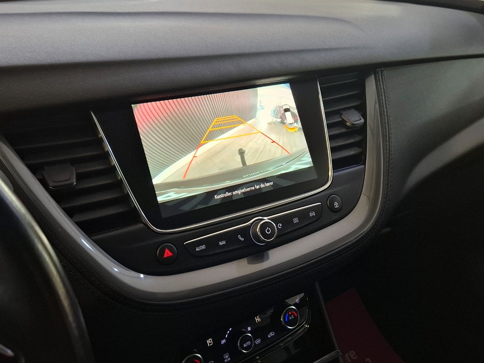Opel Grandland X 1,6 Hybrid4 Ultimate aut. 5d