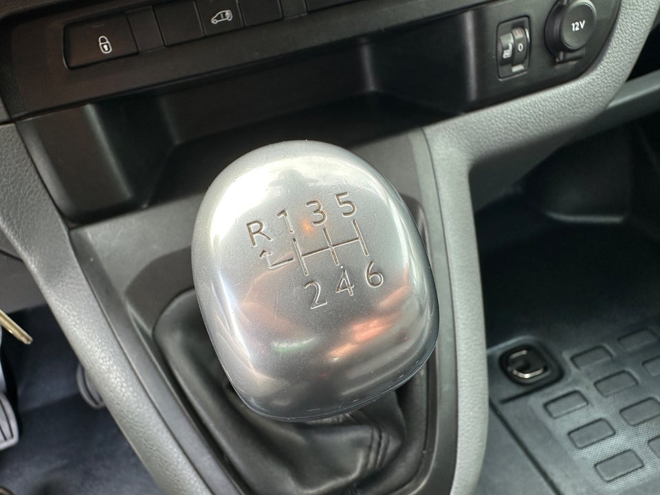 Peugeot Expert 2,0 BlueHDi 122 L3 Plus Van