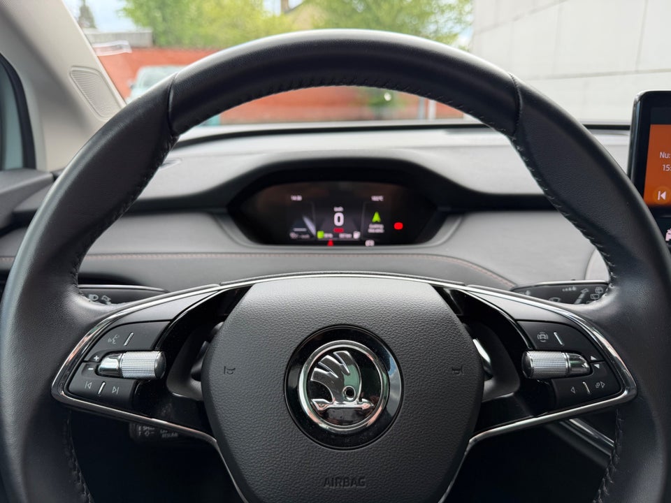 Skoda Enyaq 60 iV ecoSuite 5d