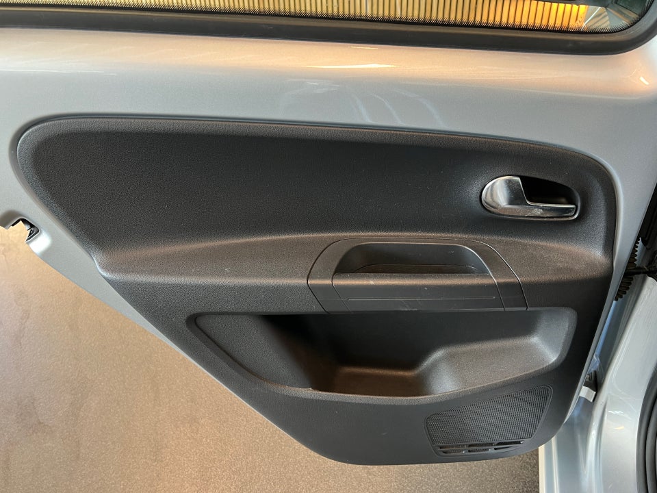 VW Up! 1,0 60 High Up! BMT 5d