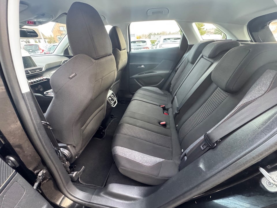 Peugeot 3008 1,6 BlueHDi 120 Active 5d