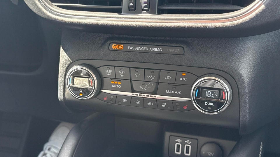 Ford Kuga 2,5 PHEV Vignale CVT 5d