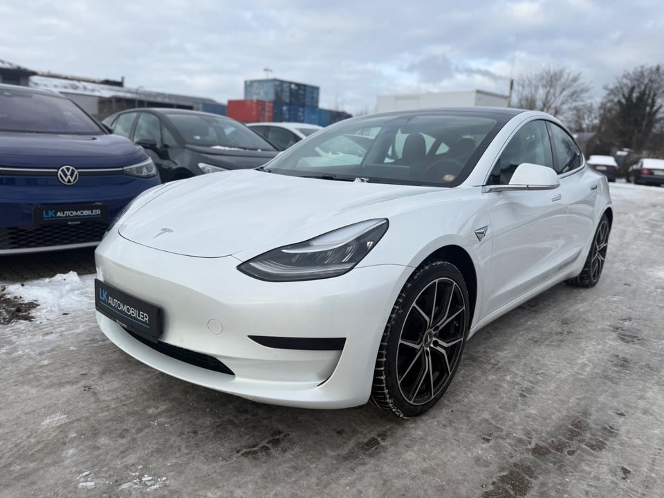 Tesla Model 3 Standard Range+ RWD 4d