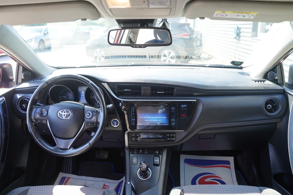 Toyota Auris 1,8 Hybrid H2 Style Touring Sports CVT 5d